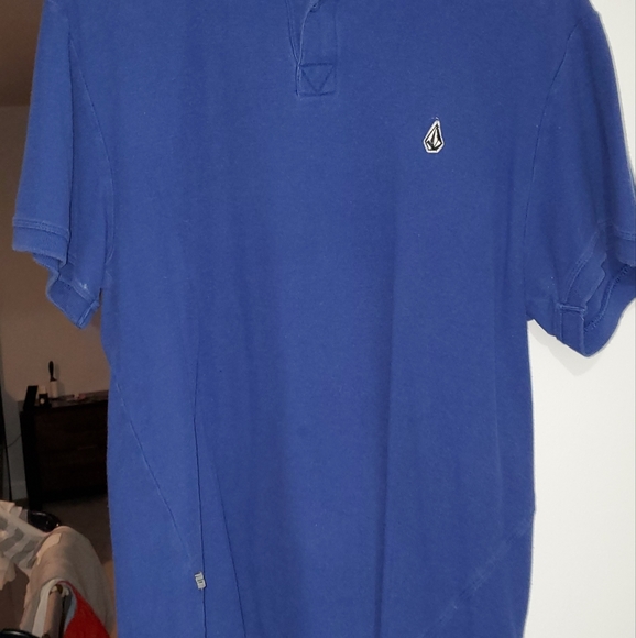 VOLCOM POLO - Picture 1 of 2